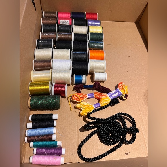 (2/$60) Sewing Notions lot - Picture 1 of 6